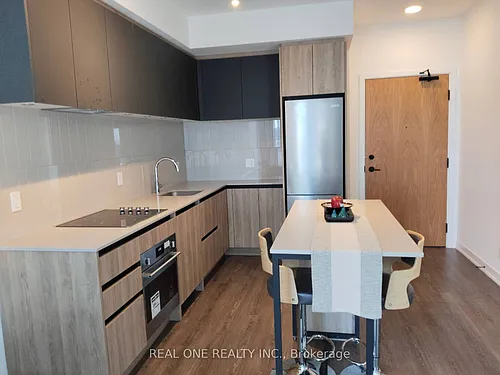 7950 Bathurst St #620 Photo 1