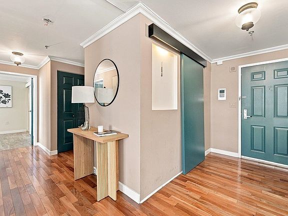 4th image of 2 Constitution Ct APT 701