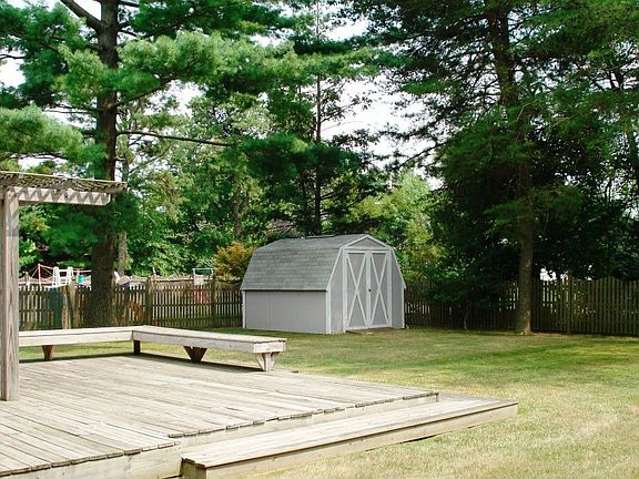 yard and shed