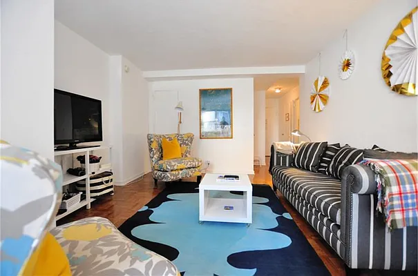 Rented by Buchbinder & Warren | media 4