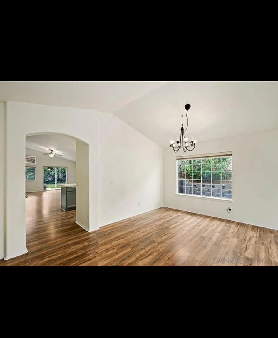 1021 Funquest Dr — Photo 3