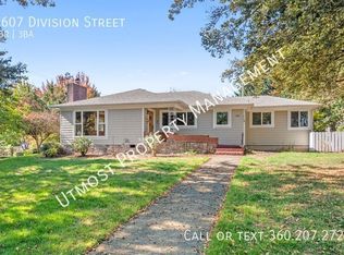1607 Division St, Camas, WA 98607