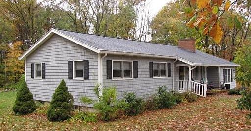 2nd image of 11 Courtland Dr