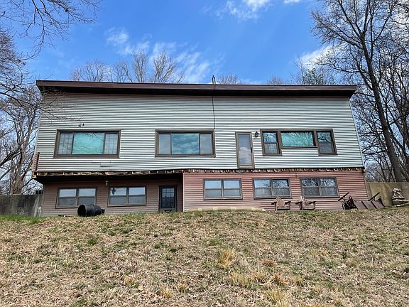 3rd image of 3562 Riverview Lake Rd