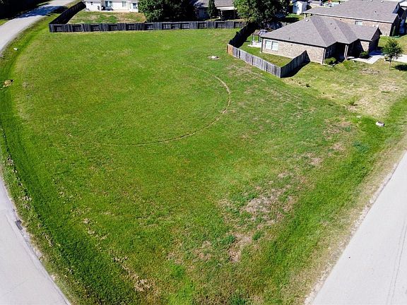 4th image of 95 Ridgecrest Dr