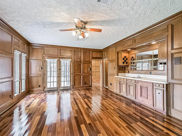 1410 Osborne Dr — Photo 14