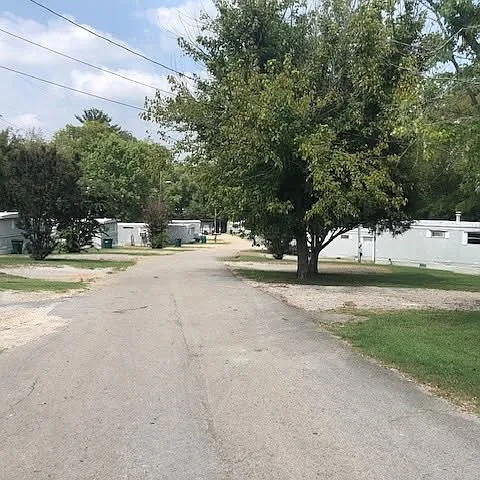 3 bed, 850 sqft, $500 — Photo 3