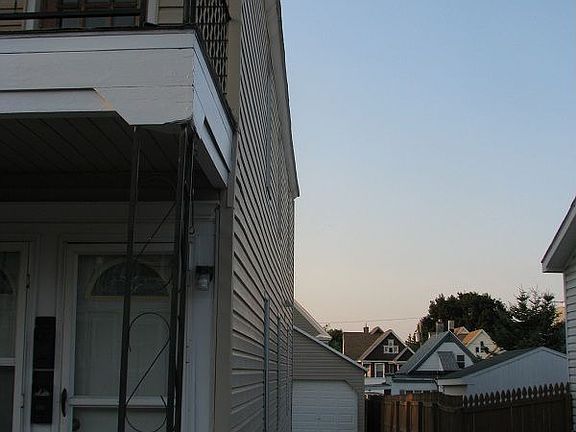 3rd image of 1317 Blandina St