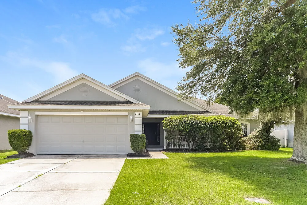 4 bed, 2.0 bath, 1788 sqft, $2,125 — Photo 1