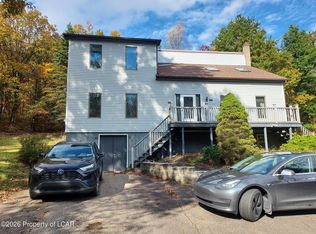 1295 E Diamond Ave, Hazleton, PA 18201