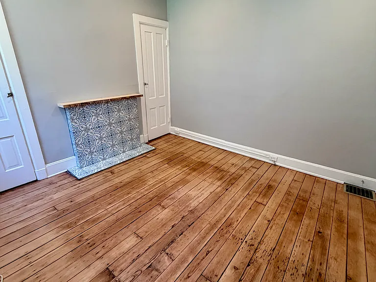 433 Collins Ave #2 — Photo 6