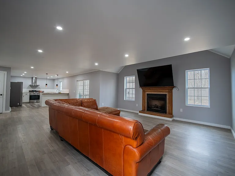 131 N Shore Dr — Photo 7