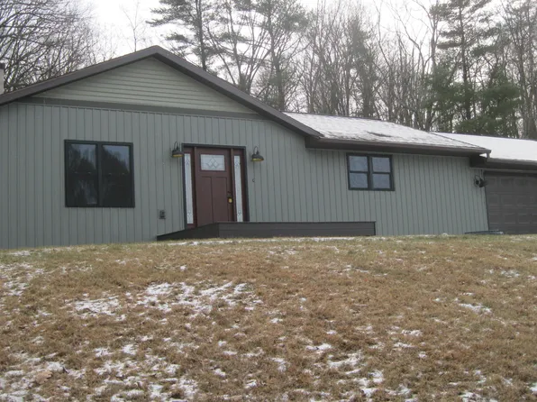 206 Shaw Rd, Williamsport, PA 17701