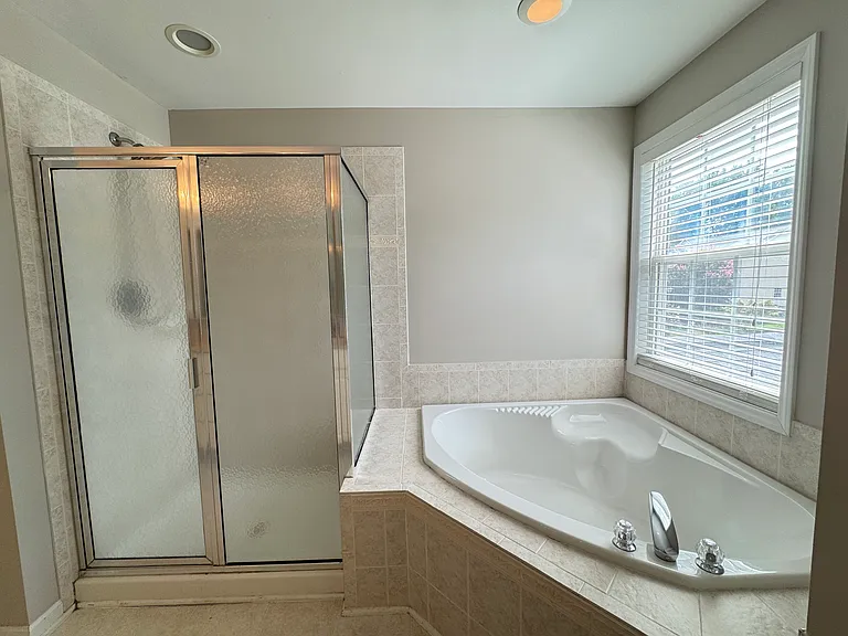205 Laurens Way — Photo 24