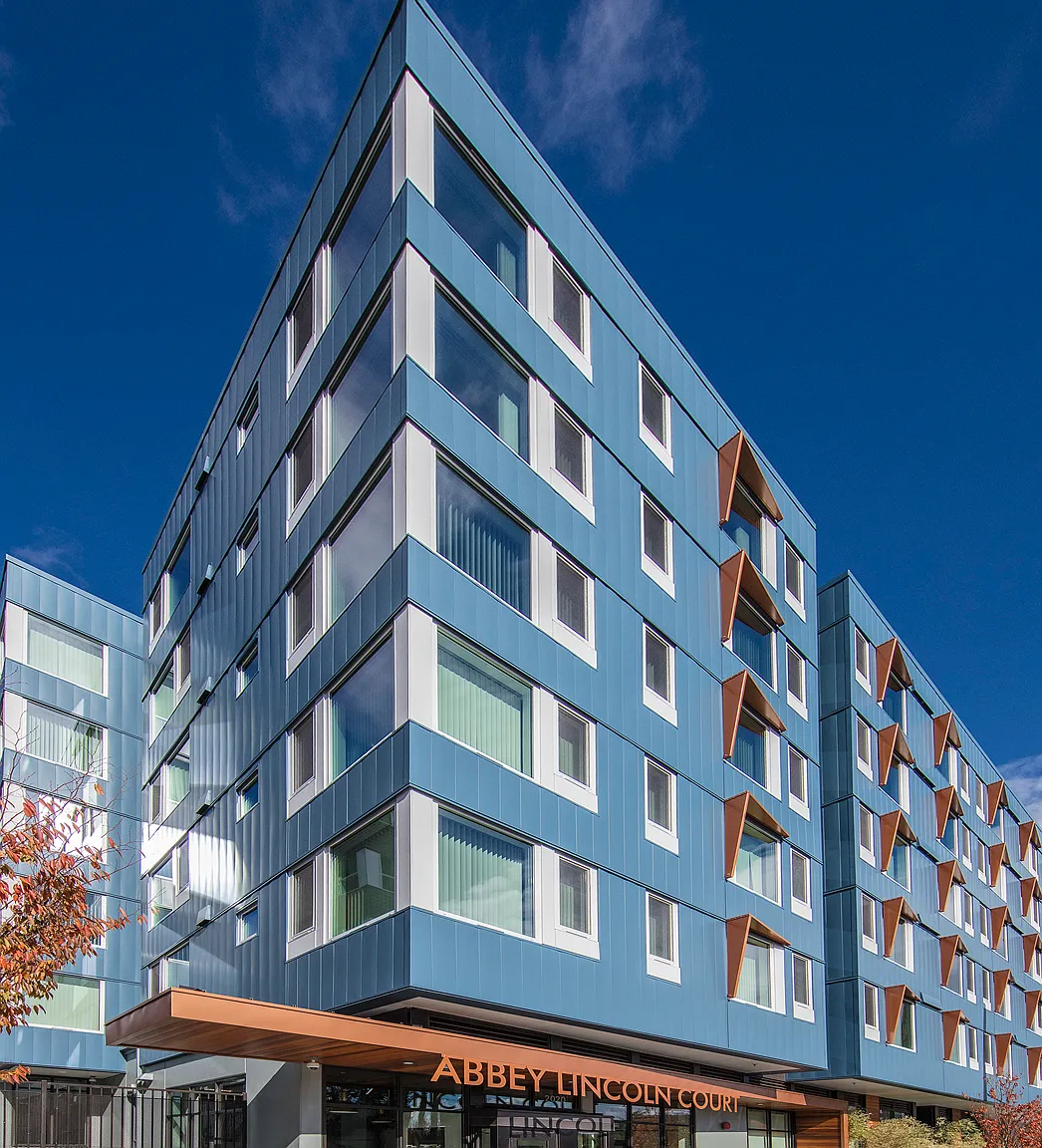 Abbey Lincoln Court — Photo 4