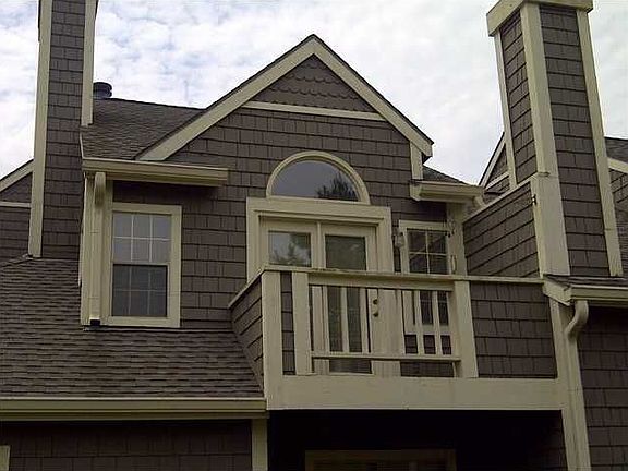4th image of 7490 Charrington Ct