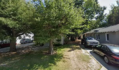 108 N Summit St