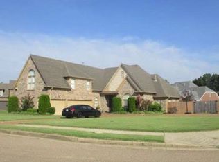 9788 Woodland Spruce Dr, Cordova, TN 38018