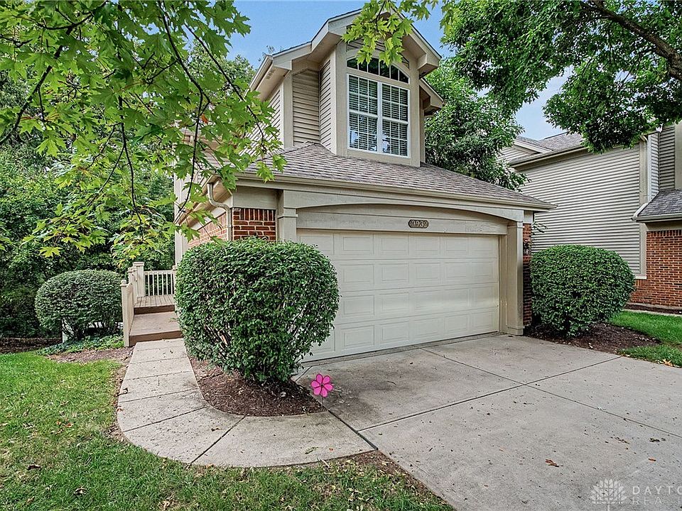 1st image of 3932 W Summit Ridge Dr