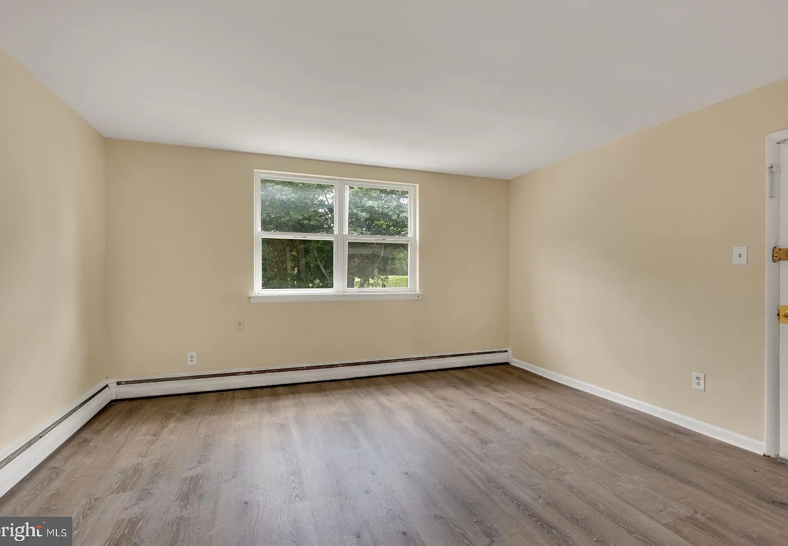 2 bed, 1.0 bath, 800 sqft, $1,395 — Photo 4