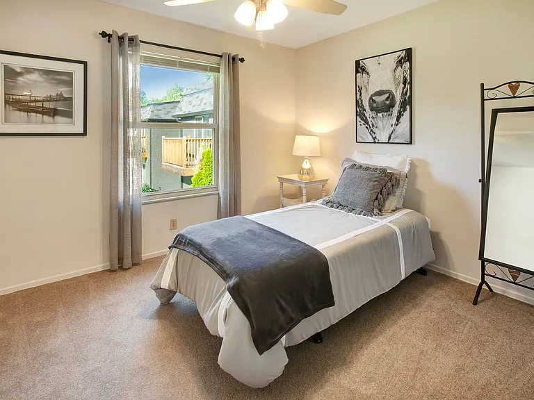 Forest Lake Apartments — Photo 12