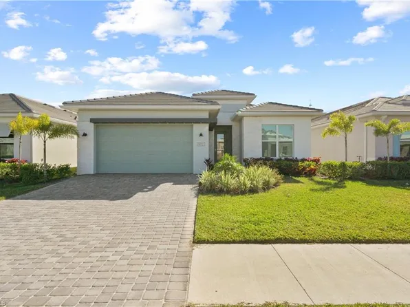 9072 Wisteria WAY, NAPLES, FL 34114