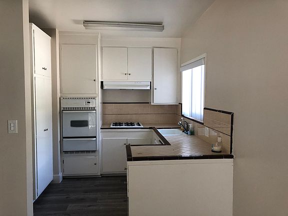 4th image of 3400 S Centinela Ave APT 10