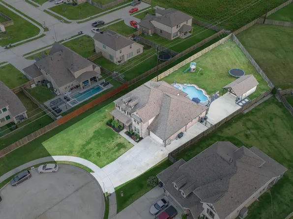 9603 Mystic Way, Mont Belvieu, TX 77523