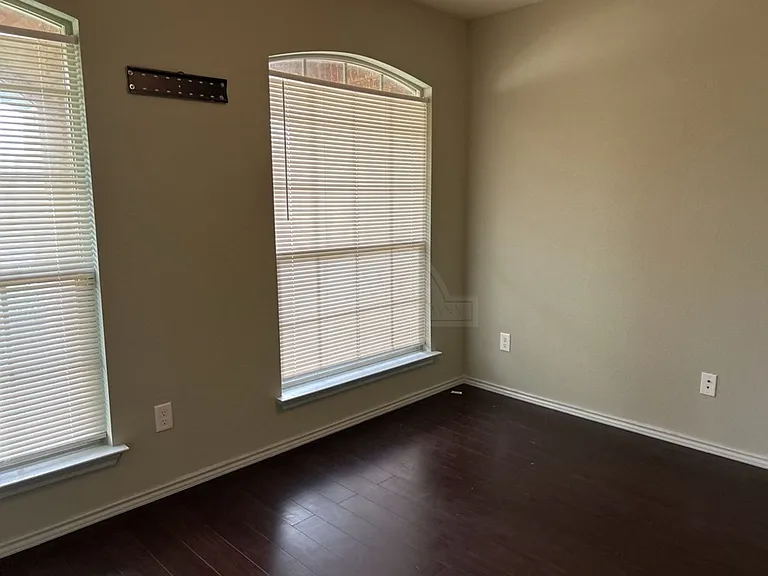 6405 Clear Brook Dr — Photo 17