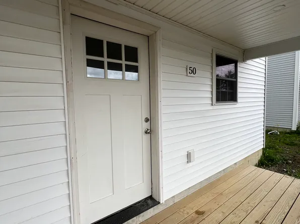 50 Meadow Farm Rd, Bangor, ME 04401