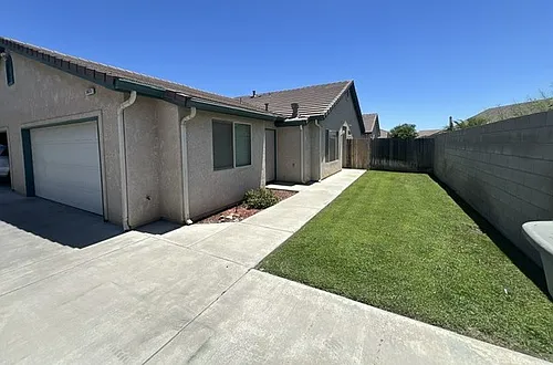 3035 Bright St Photo 1