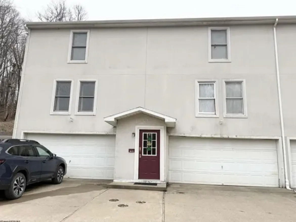 2 bed, 1.5 bath, $1,150 — Photo 1