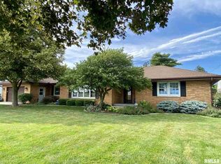 1372 Airport Rd, Lincoln, IL 62656