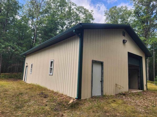 (undisclosed Address), Luther, MI 49656