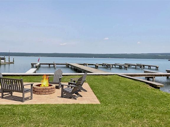 2nd image of 240 Plum Point Rd #1