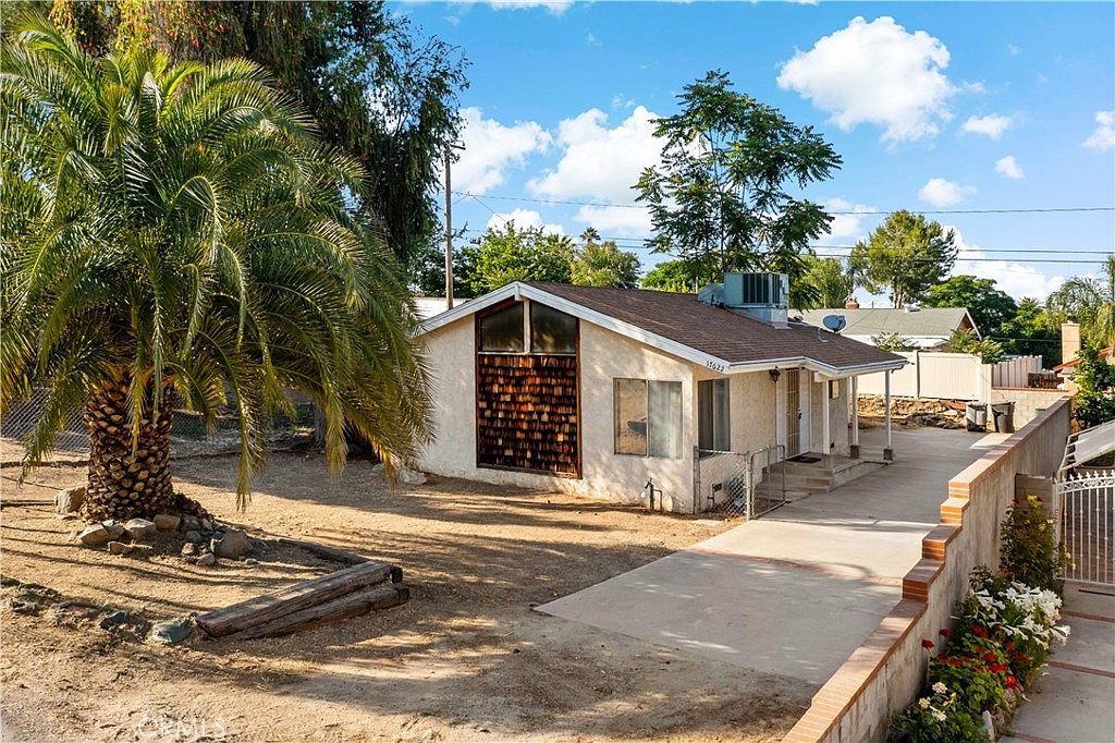 17622 Hayes Ave, Lake Elsinore, CA 92530 Zillow