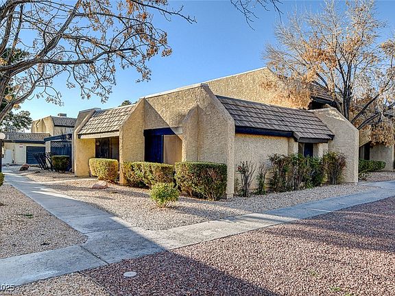 4th image of 4648 Comnor Hill Ln