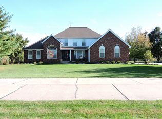 96 Lac Terre Ct, Saint Charles, MO 63304