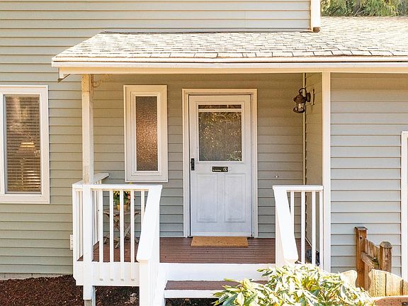 3rd image of 14640 447th Avenue SE