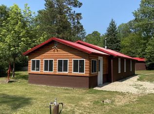 N19530 Timms Lake Rd, Niagara, WI 54151