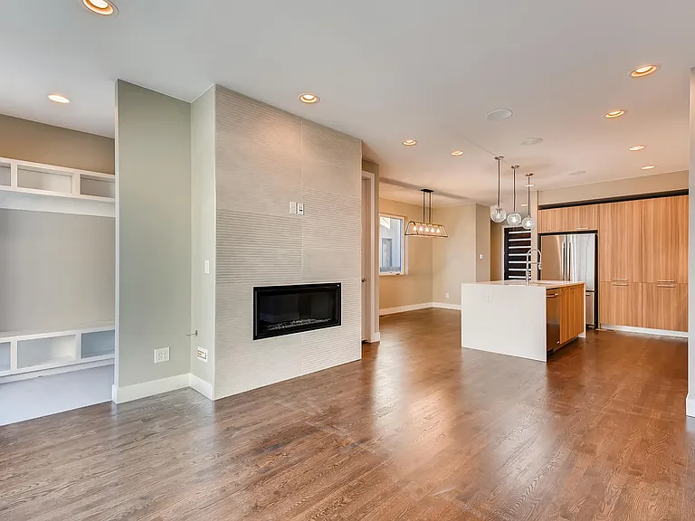 3963 N Vrain St — Photo 8