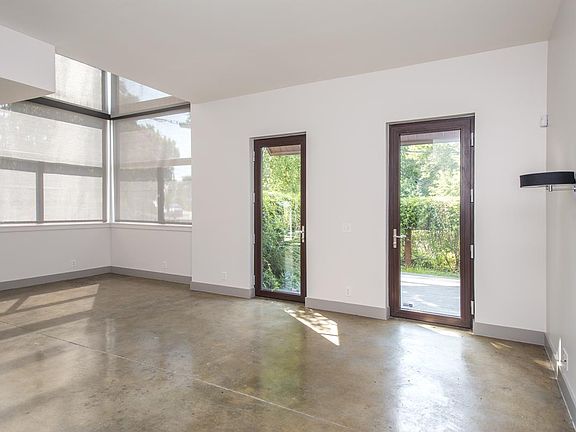 5th image of 1618 Linden Ave