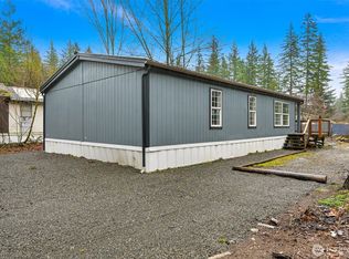 8539 Golden Valley Dr, Maple Falls, WA