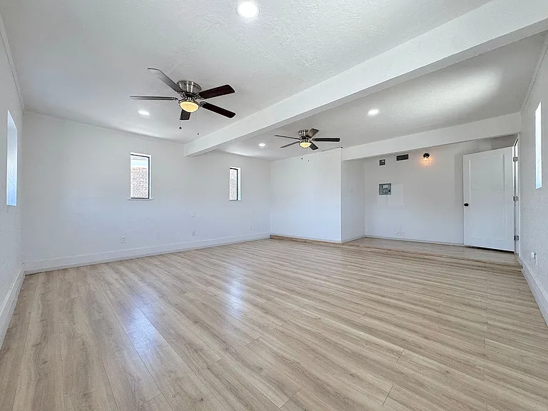 10617 Josie Pl — Photo 5