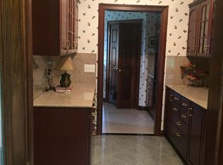 51545 Autumn Ridge Dr, Granger, IN 46530