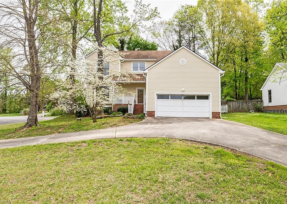 1st image of 1529 Chimney Rock Dr