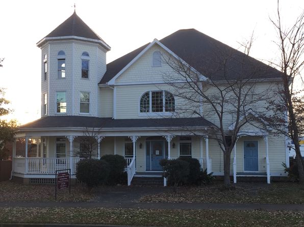 Leighton- 1720, 1720 Leighton Ave APT B, Anniston, AL 36207