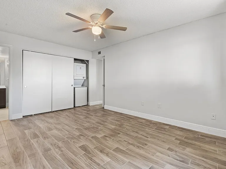 936 Lake Destiny C Rd — Photo 8