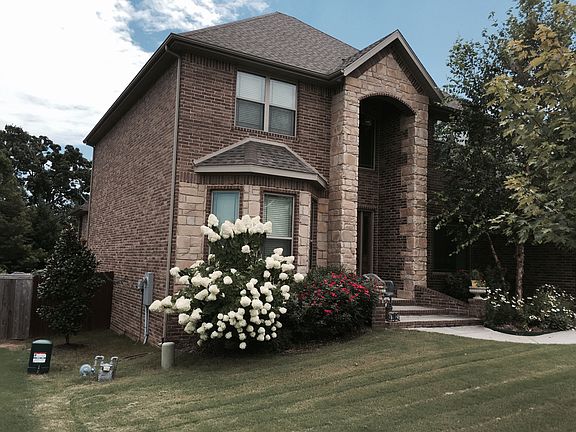 2nd image of 1902 N Candleshoe Dr