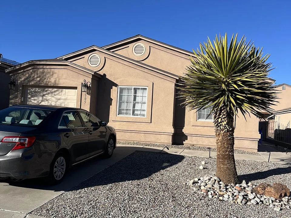 9505 Hondo Valley Pl SW